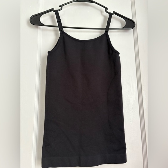 Shapermint Tan Camisole Scoopneck Fitted Top Size: Medium - Picture 3 of 4